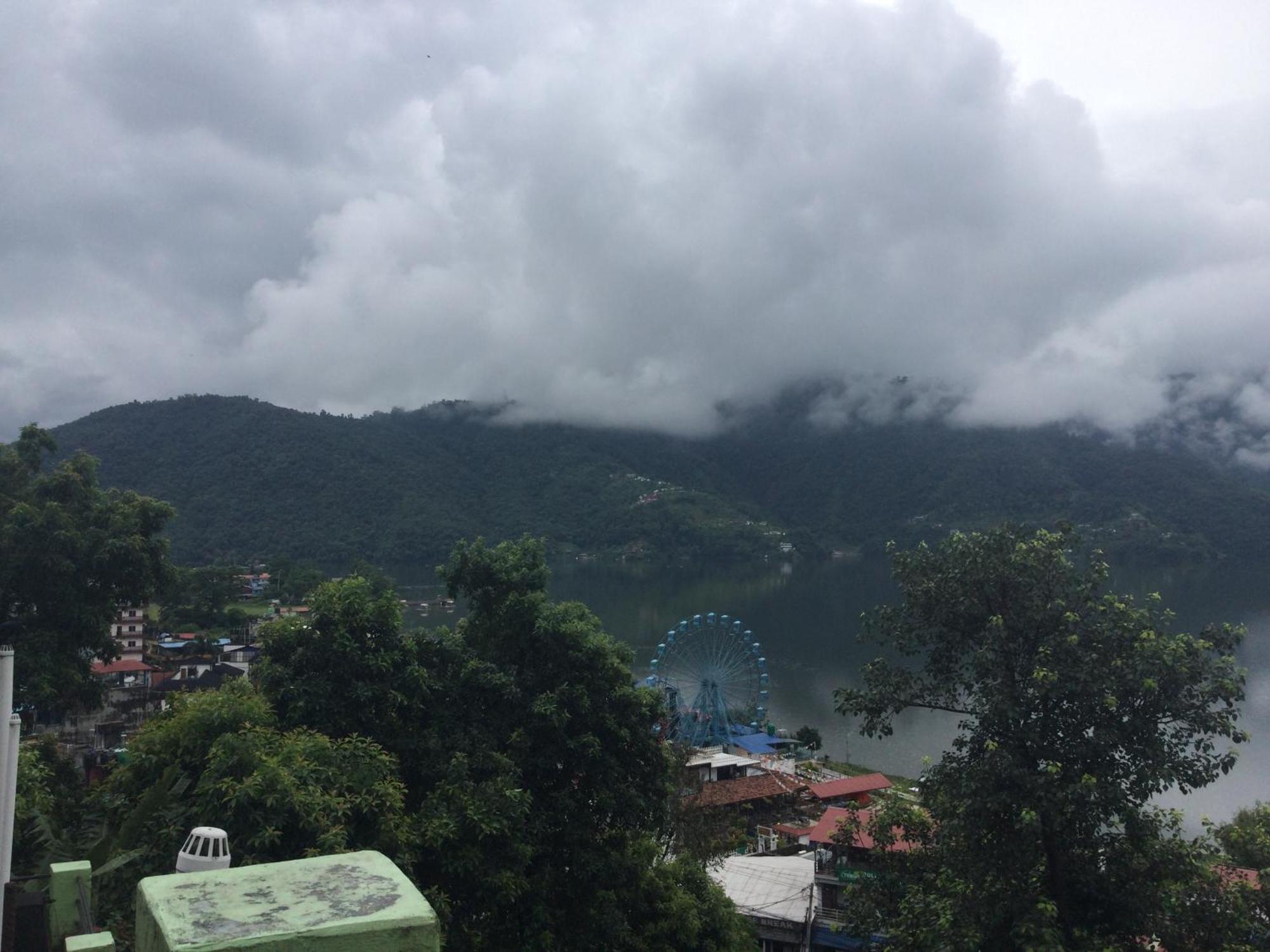 Sweet Dreams Hotel Pokhara Exterior photo